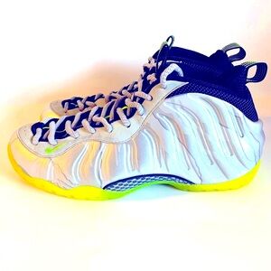 NIKE AIR FOAMPOSITE SILVER VOLT CAMO